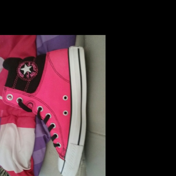 Shoes - Picture 3 of 3