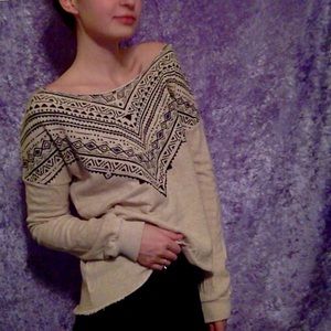 Billabong "Tribal" Neckline Cream Sweatshirt