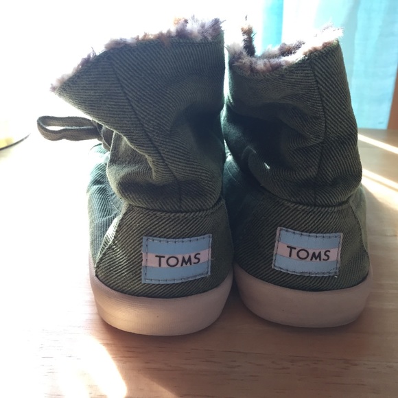 Toms high tops