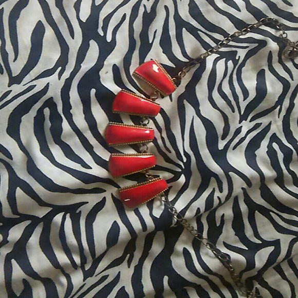 Red fancy pre owned necklace