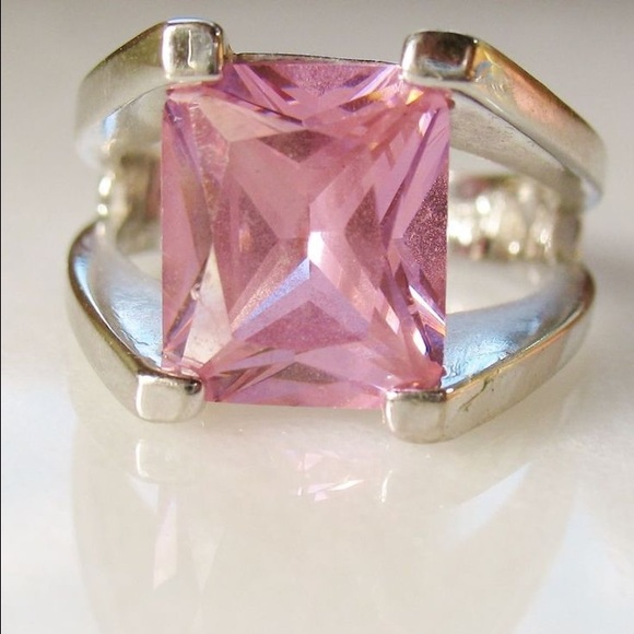 Lia Sophia "Daiquiri" ring