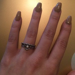 Crown pandora ring