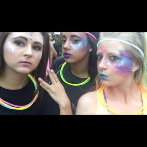 Meet your Posher, Dejha