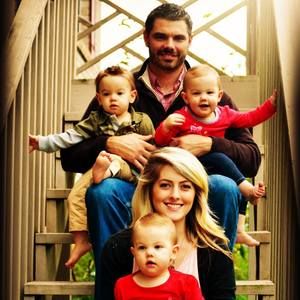 Meet your Posher, Taylor