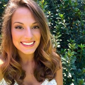 Meet your Posher, Olivia