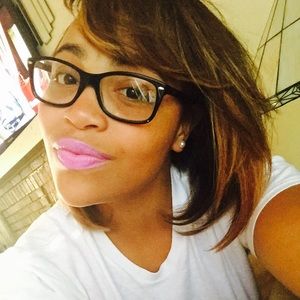 Meet your Posher, Danay