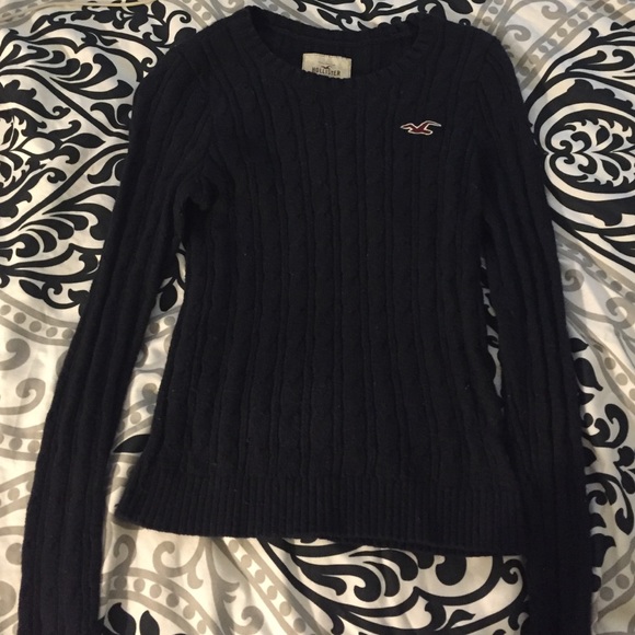 Navy Hollister sweater - Picture 1 of 1