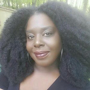 Meet your Posher, Akili