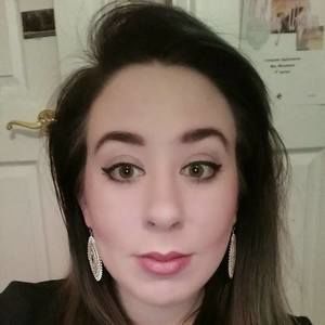 Meet your Posher, Holly