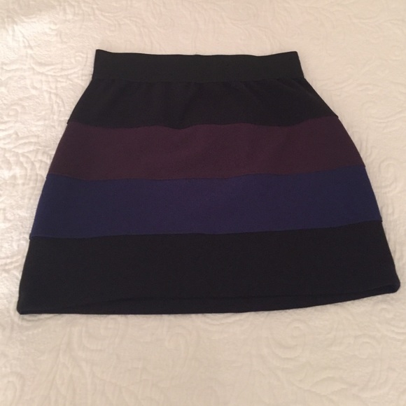 Aqua mini fitted skirt size small - Picture 1 of 3