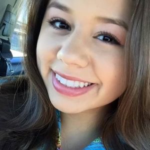 Meet your Posher, Natalie