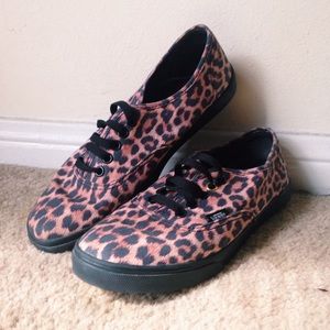 animal print vans