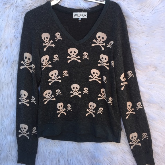 Wildfox Sweaters - WILDFOX SZ XS V NECK BBJ SWEATER SKULL TOP