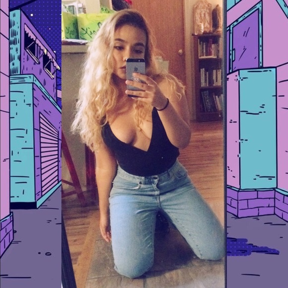 Meet your Posher, Jacqueline - Picture 3 of 4