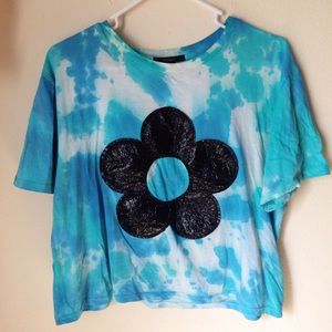 tie-dye cropped tee