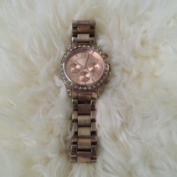 Rose gold wrist watch