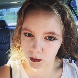 Meet your Posher, Lexi