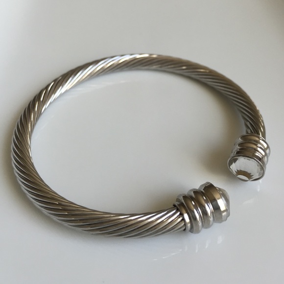 Stainless steel cuff bracelet - Picture 2 of 2