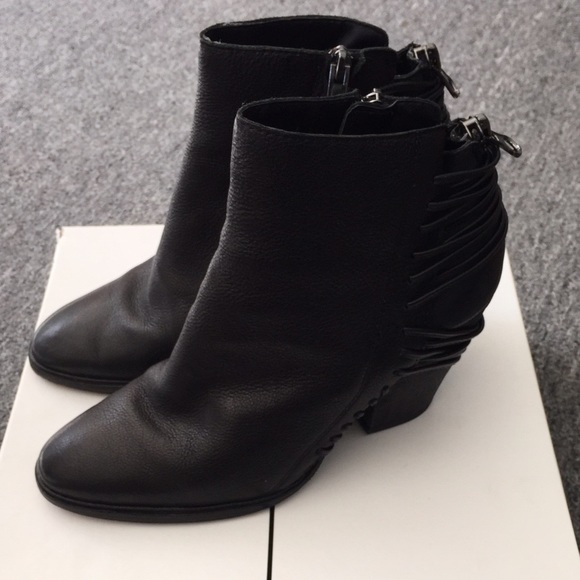 Dolce Vita Leather Harvie Booties