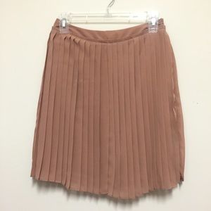 LC Pleated Nude Skirt! Size 4!