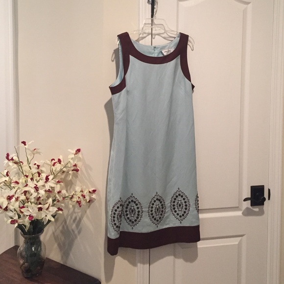 Willow Glen Sleeveless Shift Dress