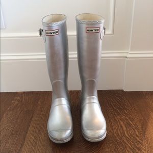 Like new Silver Hunter Rainboots size 7