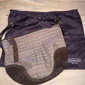 Classic brown Coach hobo purse