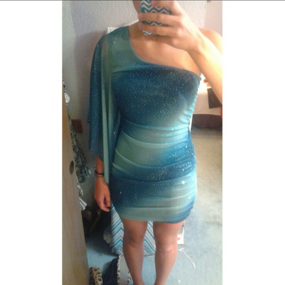 Beautiful Sparkly Homecoming Dress