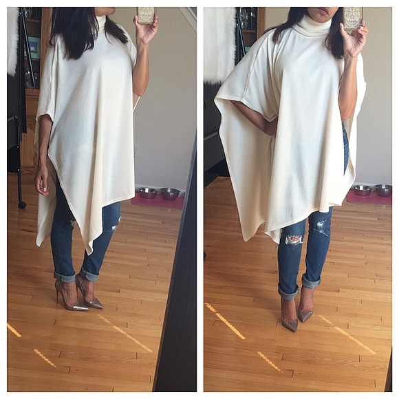SOLD❌Apricot turtleneck shawl - Picture 3 of 4