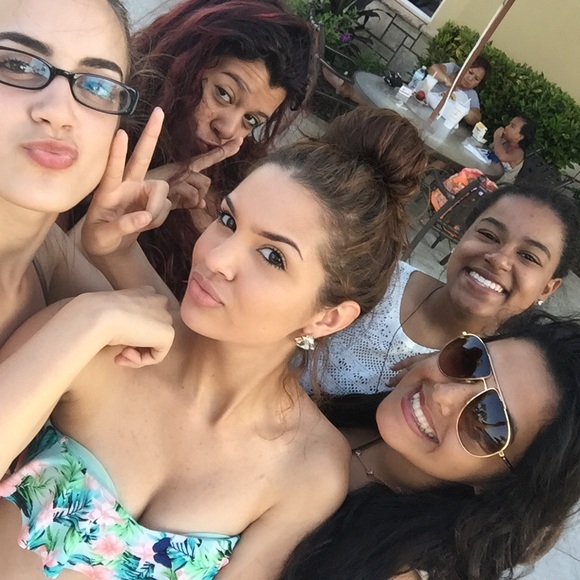 Meet The Posher, Noemi! ๐๐ - Picture 4 of 4