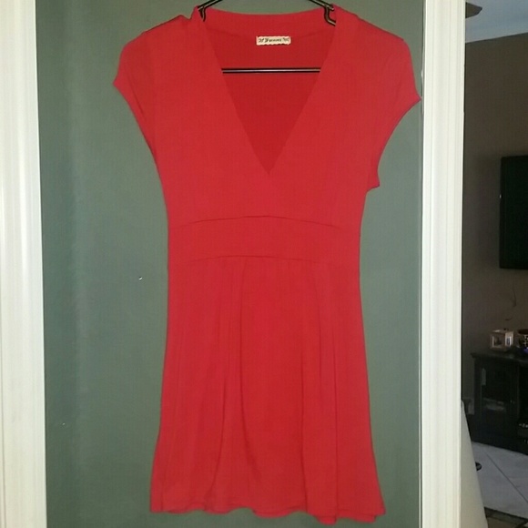 Low cut shirt with tie in the back