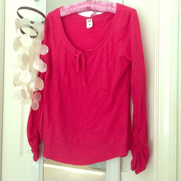 Long sleeved top