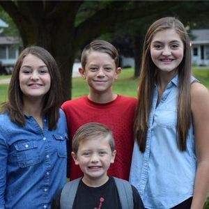 Meet your Posher, Tera