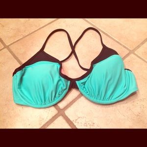 Body Glove DD bikini top