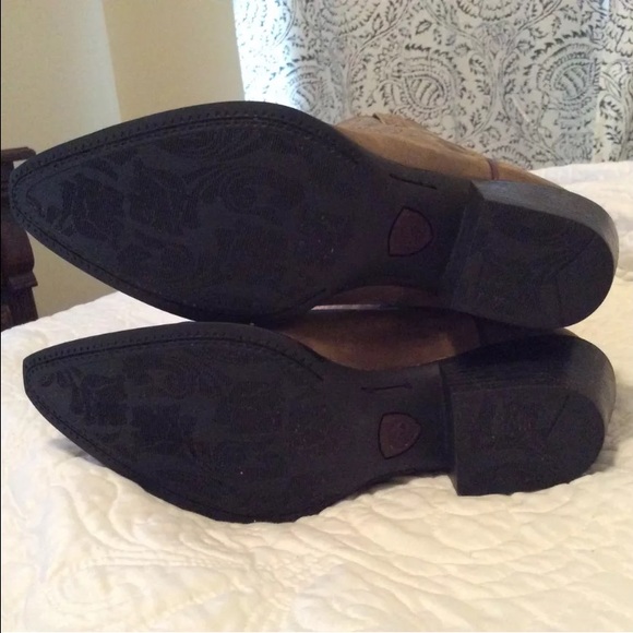 Ariat Women's western boot - Picture 2 of 4