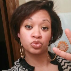 Meet your Posher, Tessa