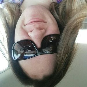 Meet your Posher, Katelynn