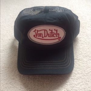 Von Dutch trucker hat