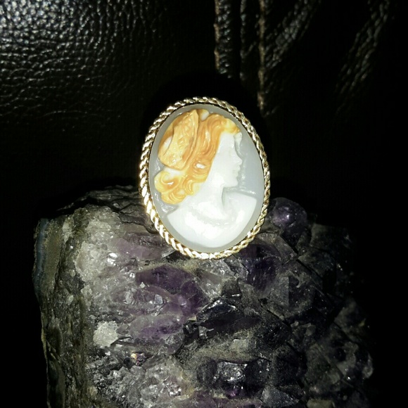 M+M Amedeo Italycarved conch cameo ring 14kt