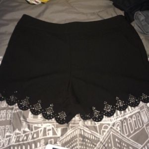 Large high waisted scallop shorts