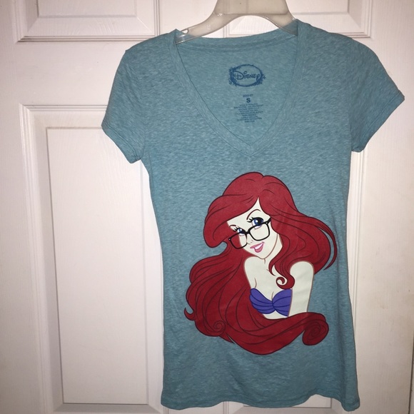 Disney's Ariel t-shirt 🤓 🌊🐚