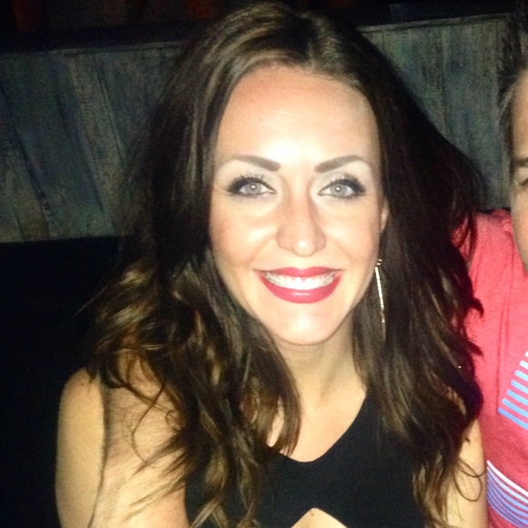 Meet your Posher, Jackie - Picture 1 of 1