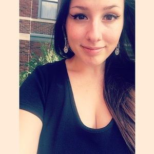 Meet your Posher, Brianna