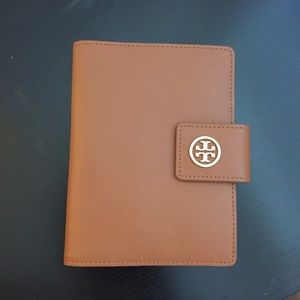 Tory Burch Passport wallet