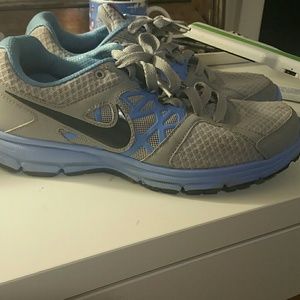 Nike Sneakers! Best offer!!