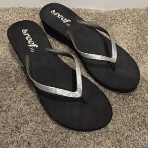 Glitter strap Reef platform flip flops