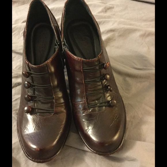 Born comfort heels