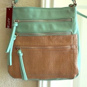 NWT Mint and straw purse