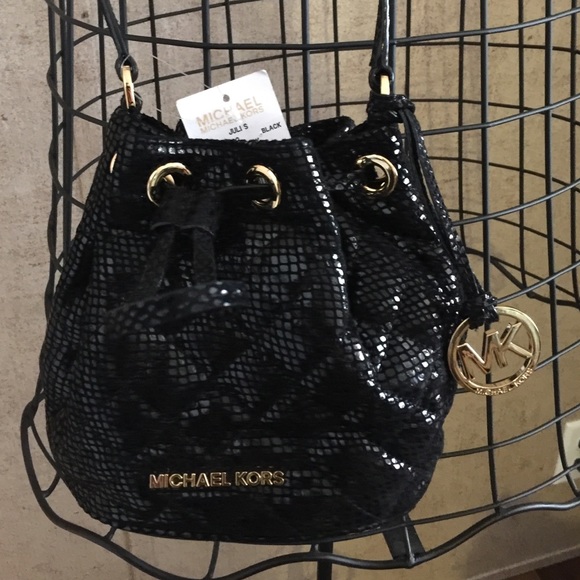 Reserved. Michael Kors Crossbody