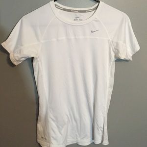 Nike top